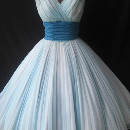 A-line Chiffon Knee-length Homecoming Dress,dress..