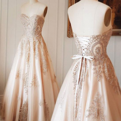 Gorgeous Champagne Long Prom Dress Sweetheart Lace..