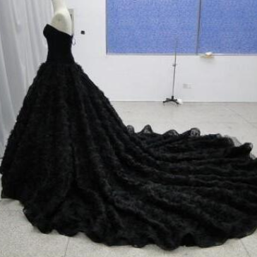 Chich Gothic Wedding Dresses Ball Gowns Sweetheart..