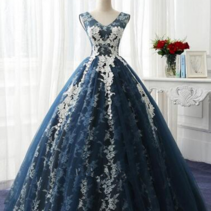 Ball Gown Cap Sleeve Lace Appliques Prom Dress..
