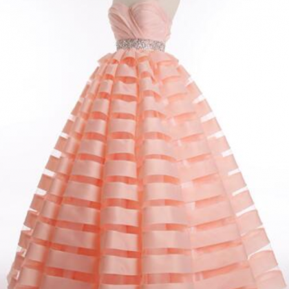 Fashion Dresses In Gown Organza Crystal Belt..