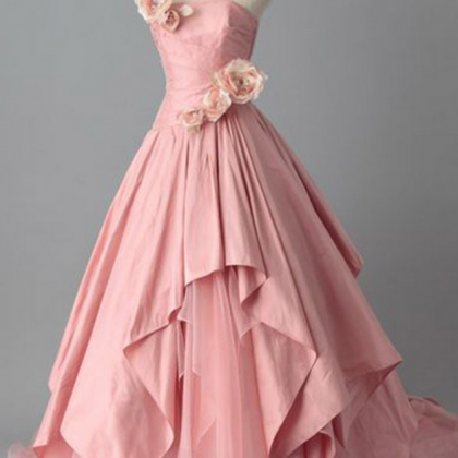 Pink Chiffon Sweetheart Handmade Flowers Ball Gown..