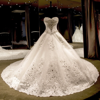 Luxury Crystal Beading Wedding Dress Cathedral..