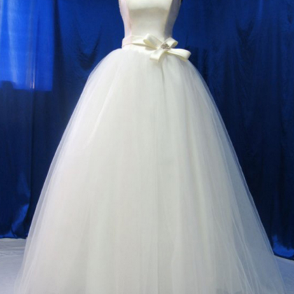 Dreamlike Princess Wedding Dresses, Ivory..