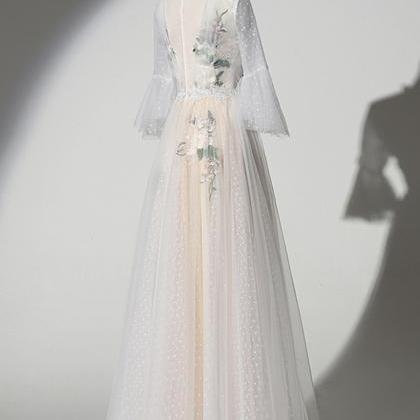 White Dotted Tulle Embroidery Lace O Neck Long..