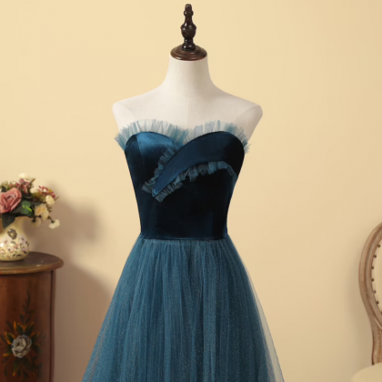 Peacock Blue Prom Dress Sleeveless Bridal Dress..