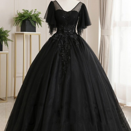 Ball Gown Luxurious Floral Quinceanera Prom Dress..