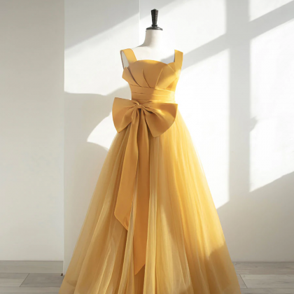 Cute Yellow evening dress, halter p..