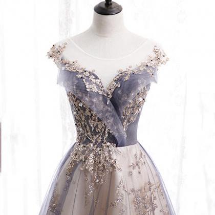 Elegant A-line Tulle with Lace Appl..