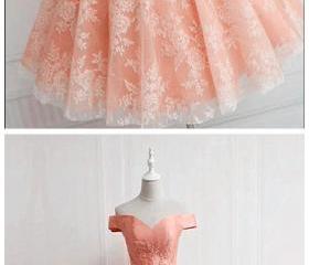 Charming A-line Off-shoulder Lace Appliques Short Homecoming Dresses For Teens, HD0372