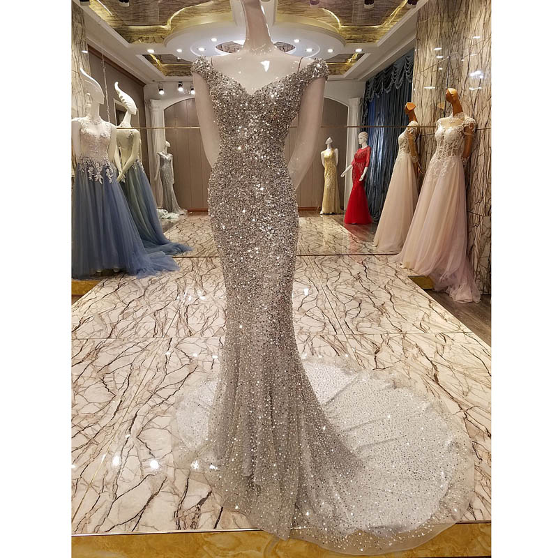 Luxury Scalloped Neck Floor-length Gray Prom Dress Beaded Crystals Sequin Tulle Formal Mermaid Evening Dresses