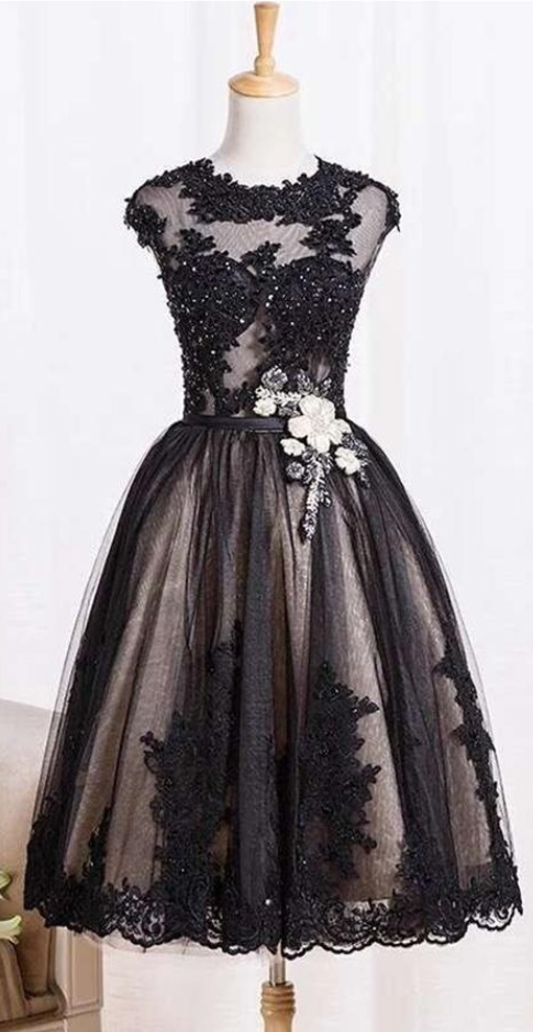 Black Vintage Dresses,homecoming Dresses,lace Homecoming Dress,beaded Short Prom Dresses