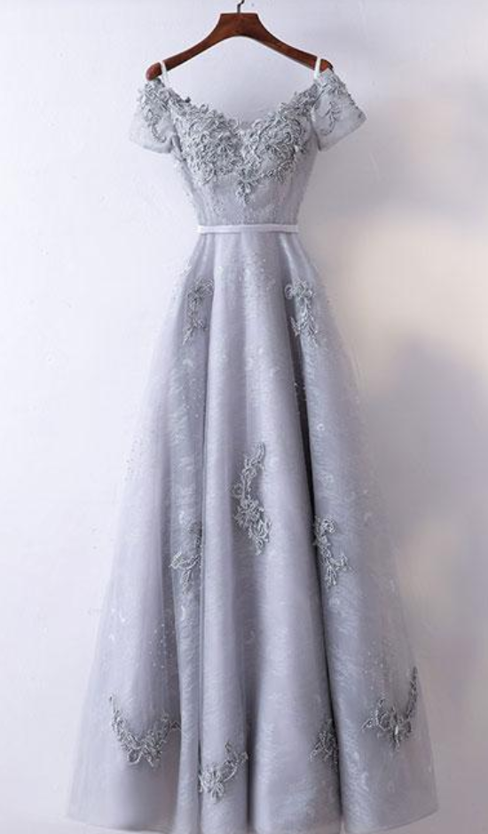 Gray V Neck Tulle Lace Applique Long Prom Dress