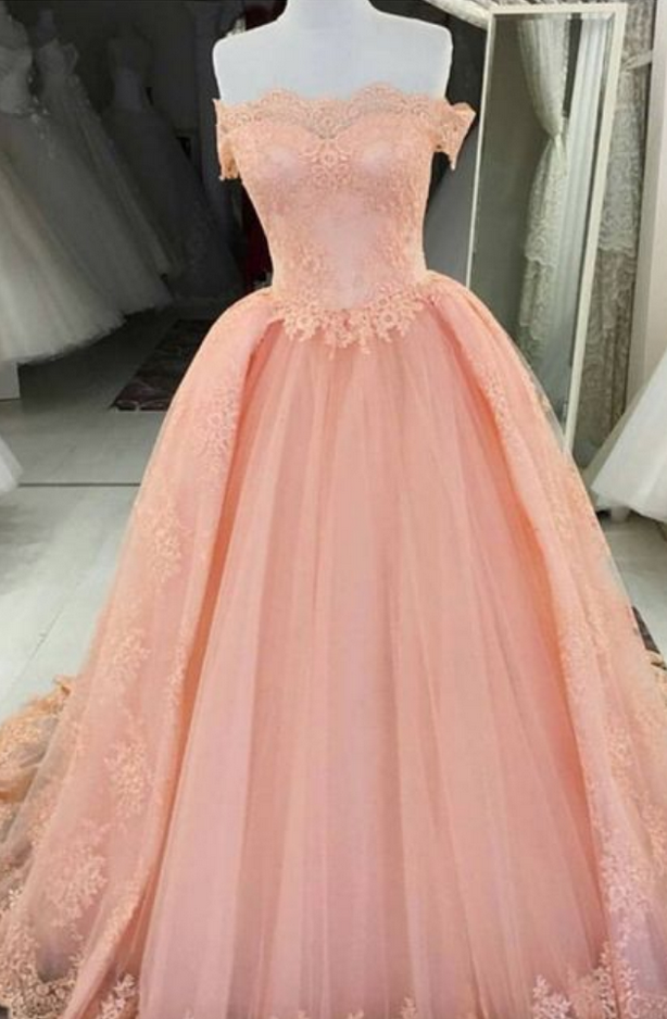 Off The Shoulder Tulle Prom Dresses Lace Appliques Ball Gowns