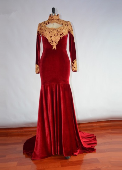 Burgundy Mermaid Long Sleeve Prom Dresses Dubai Kaftan High Neck Gold Appliques Velvet Backless Evening Dresses Party Gowns