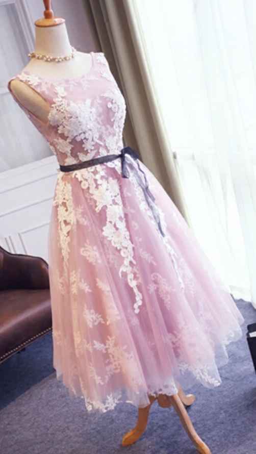 Short V-back Lace Wedding Dress,tea Length Lace Bridal Dress,v-back Lace Bridesmaid Dress
