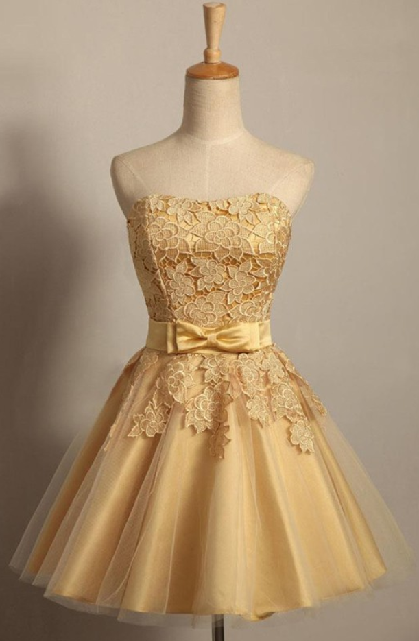 Golden Lace Tulle Satin Homecoming Dresses A Line Bows Short Strapless Graduation Party Dress Lace Up Back Prom Dress Gowns