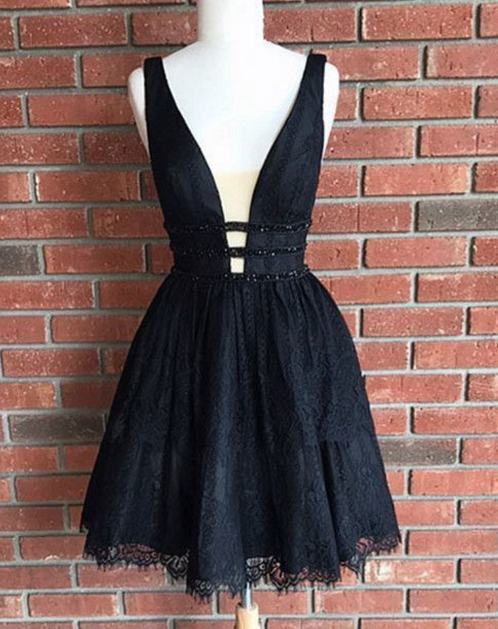 Cute Black Lace Homecoming Dress,short V Neck Party Dresses,short Prom Dresses