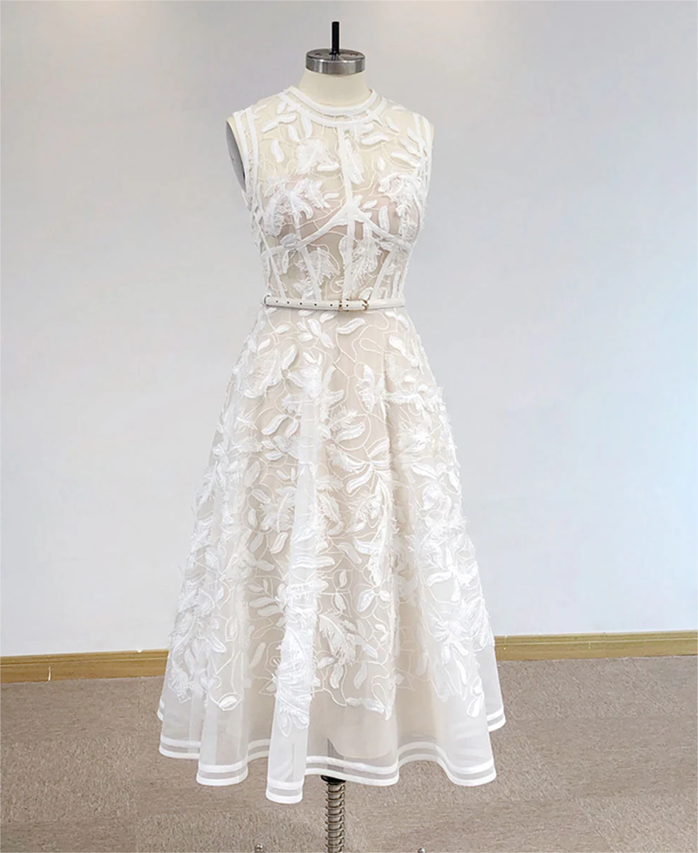 Classy Halter Tulle Lace Appliques White Short Prom Dress 20th Birthday Outfits Homecoming Dress main image 0