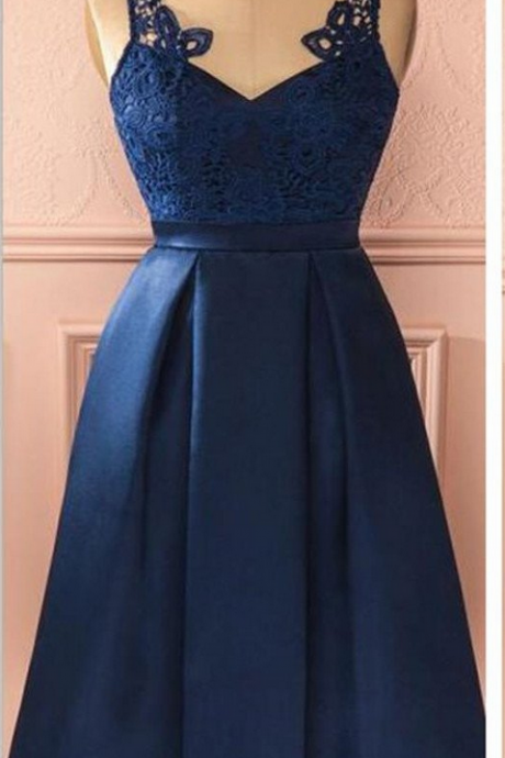 Royal Blue Vintage Lace See Through Homecoming Prom Dresses