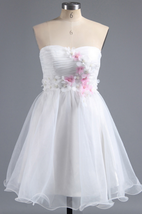 White Sweetheart Homecoming Dress With 3-d Appliques, Floral Short Homecoming Dress, Sweet Organza Homecoming