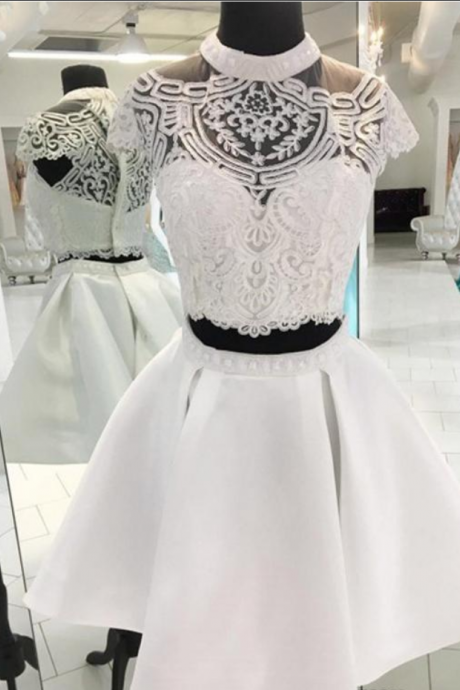 Stunning Two Pieces Homecoming Dresses Sheer High Neck Capped Short Sleeves Embroidery Lace Appliques Short Prom Dress Party Gowns