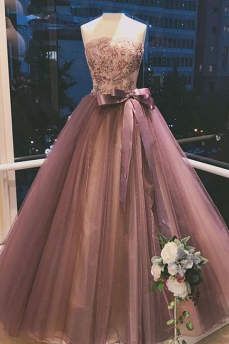 Glamorous Ball Gown Prom Dresses Strapless Embroidery Bowknot Sexy Beautiful Prom Dress