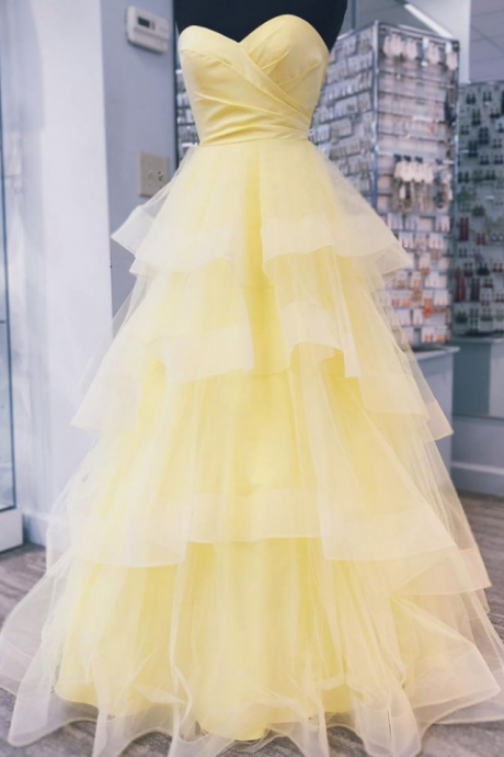 Sweetheart Tulle Long Prom Dress With Layered Graduation Gown