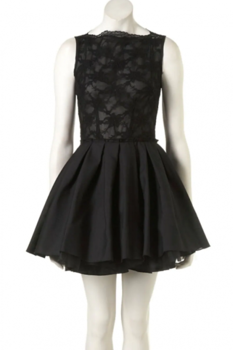 A-line Little Black Dress Sexy Homecoming Cocktail Party Dress Boat Neck Sleeveless Short / Mini Lace With Tier Lace Insert