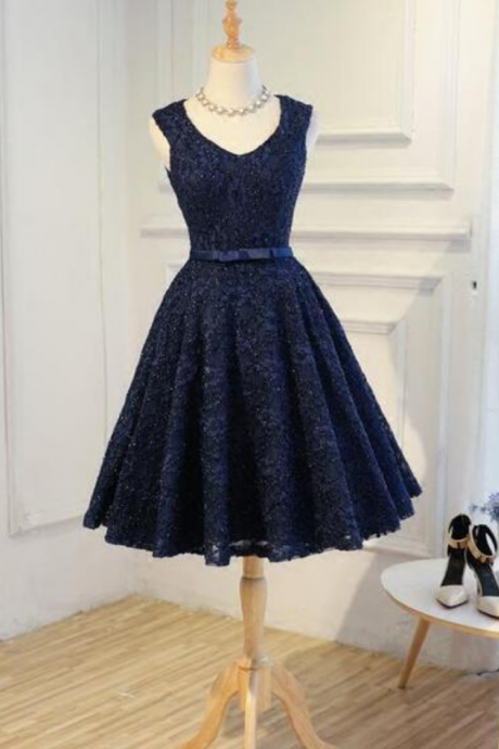 Homecoming Dresses Lace Vintage Knee Length Bridesmaid Dress, Charming Lace Party Dress