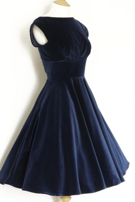 Bateau Neckline Navy Blue Velvet Short Party Dresses