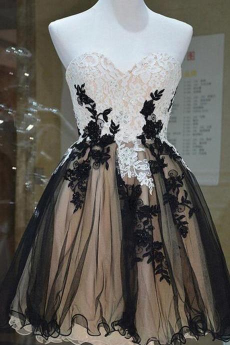 Cute Champagne And Black Short Sweetheart Knee Length Prom Dresses