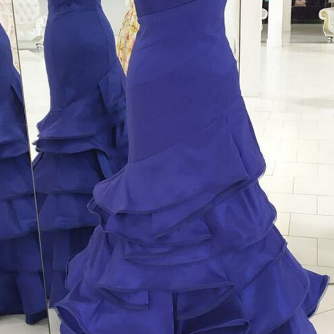 Sweetheart Beaded Sequins Side Slit Sheath Prom Dress for Black Girls main image 1